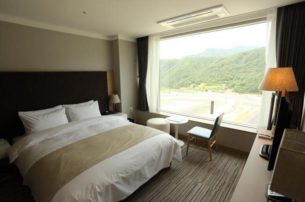 Inje Speedium Hotel & Resort Bagian luar foto